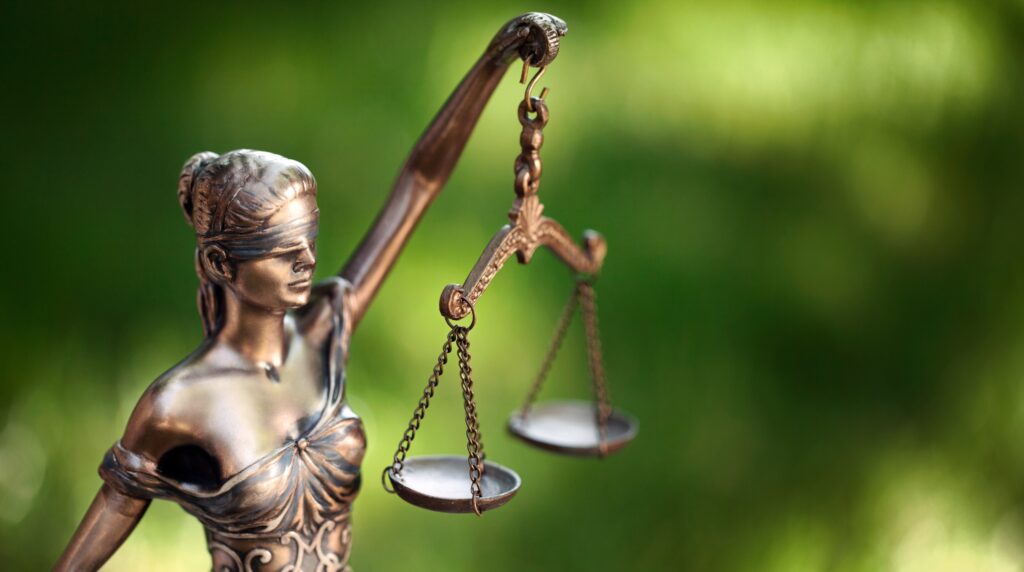 illustration-sabrina-chemakh-avocat-paris-justice-juridique-droit-travail-protection-sociale-affaires-justice-7